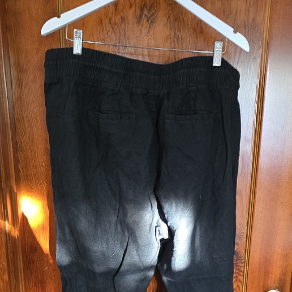 Men's Black Jogger Pants - Picture 3 of 4